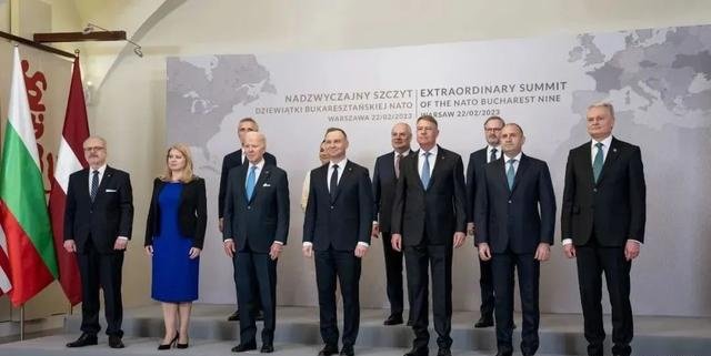 2月22日，拜登在波兰首都华沙参加“布加勒斯特9国模式”特别峰会。