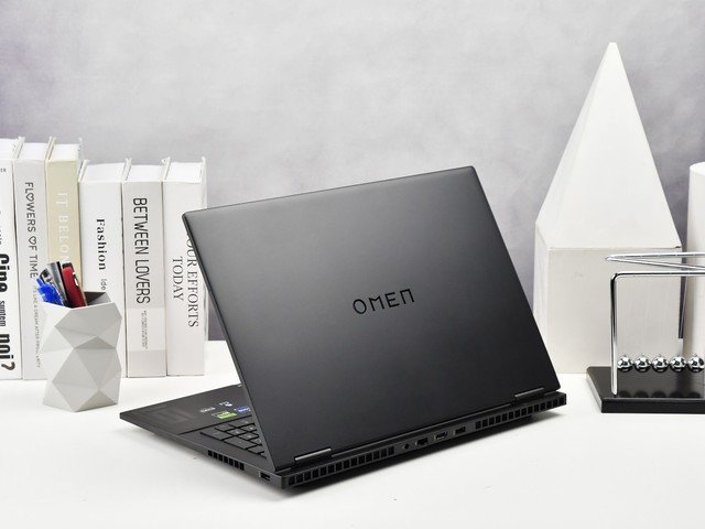 OMEN暗影精灵9评测:诚意满满的性价比神机
