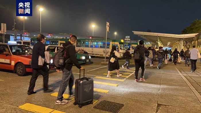 内地与港澳人员往来今日零时全面恢复_凤凰网
