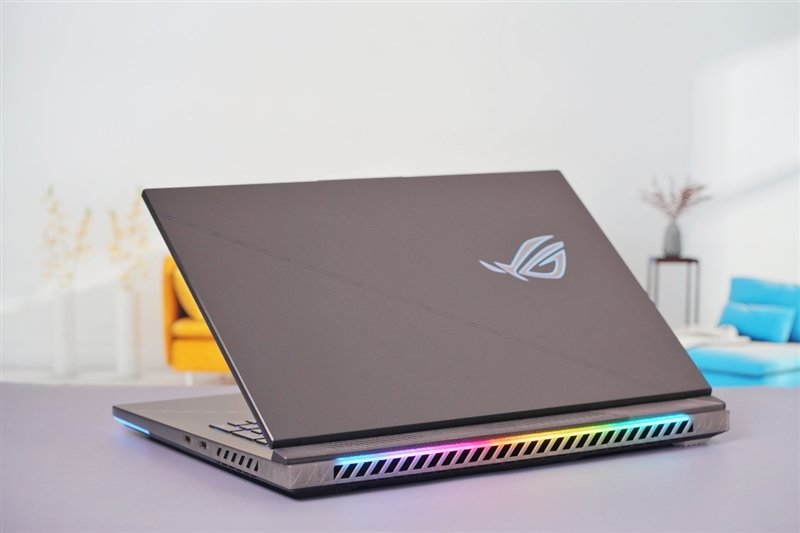 18寸终极发烧游戏本!ROG枪神7 Plus超竞版评测:首发i9-13980HX多核暴涨40%