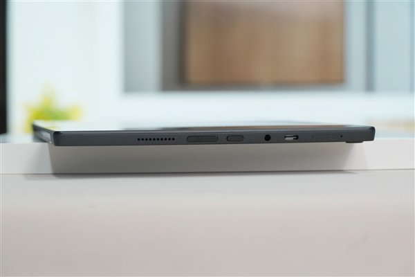 小米首款二合一笔记本!小米笔记本12.4图赏