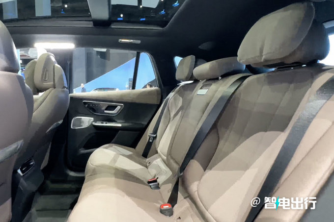 奔驰国产EQE SUV 5月27日上市预计48万元起售-图8
