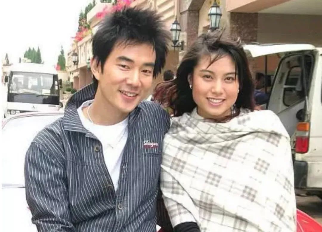 还记得任贤齐的女儿吗？去美国读书了？