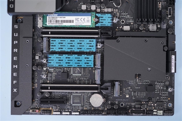 支持14代酷睿!ROG MAXIMUS Z790 DARK HERO主板图赏