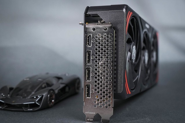 瀚铠RX 7700 XT合金Pro显卡评测 2K高帧性价比满满
