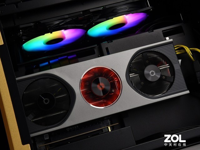 搭载MTT S80国产GPU 强化游戏+AI应用 深度体验摩尔线程智娱摩方