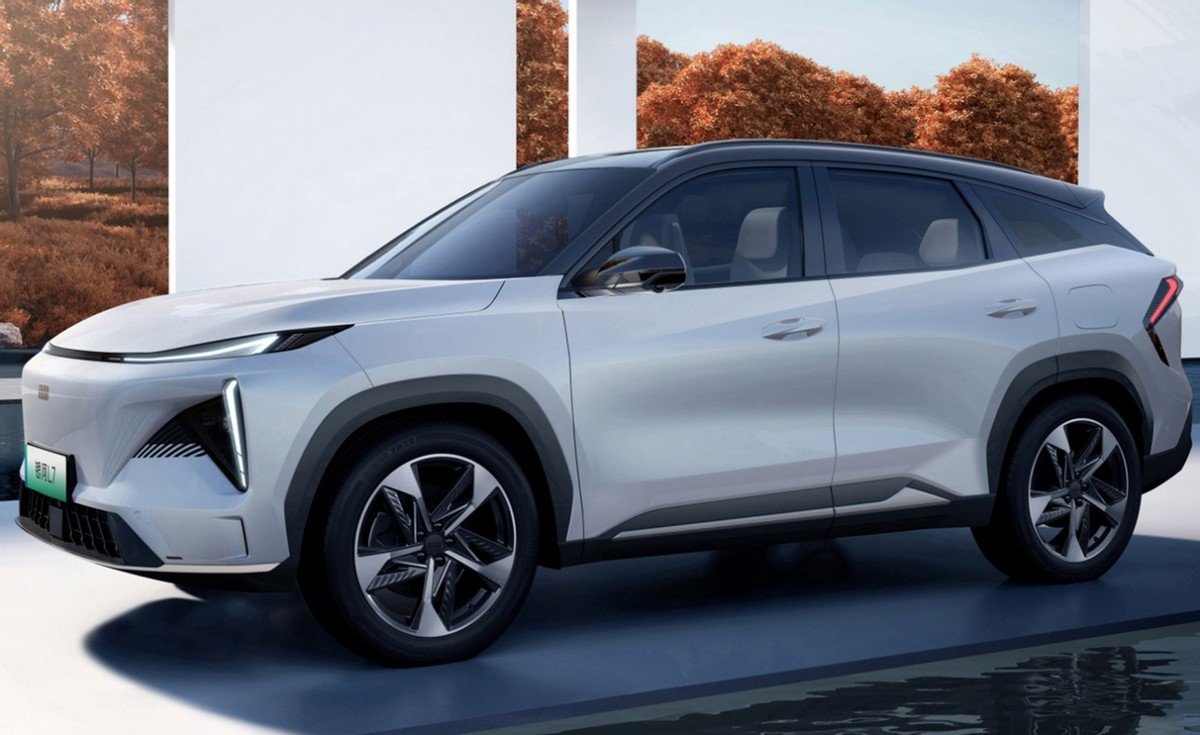 能跑1370km 吉利银河L7上市 13.87万元起售算贵吗?