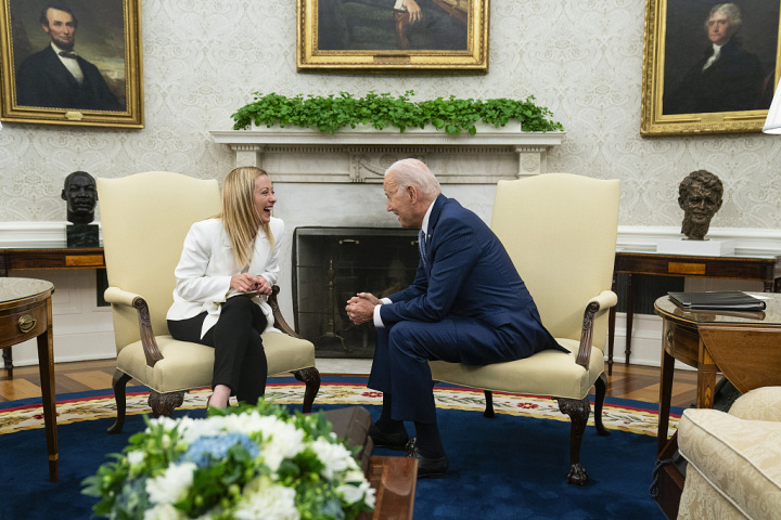 7月27日，美国华盛顿特区，美国总统拜登在白宫椭圆形办公室会见意大利总理焦尔吉娅·梅洛尼。.jpg