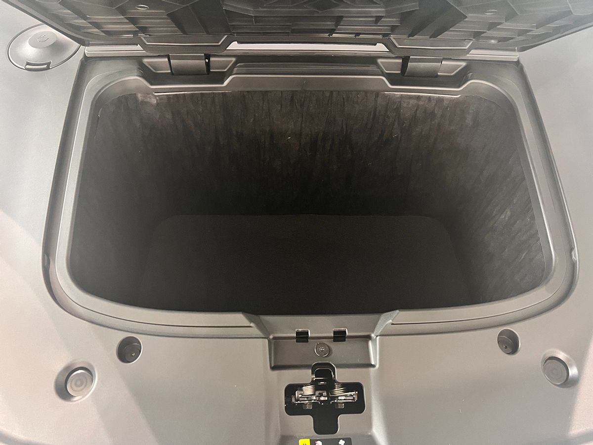 21.39万起,支持换电,Model Y+鸥翼门=TA,昊铂HT到店实拍