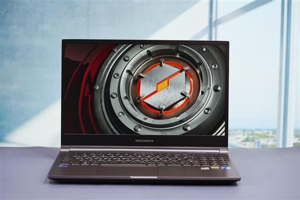 八核酷睿+满血RTX 3060!机械革命极光Pro图赏