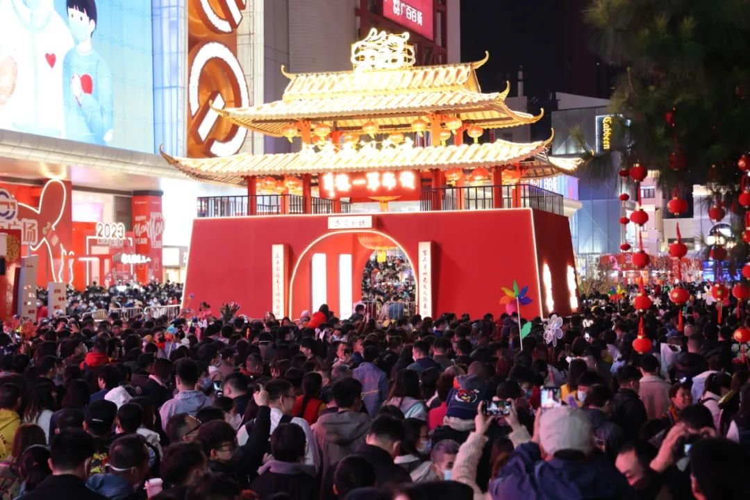 春节爆款目的地 挤过的都是狠人