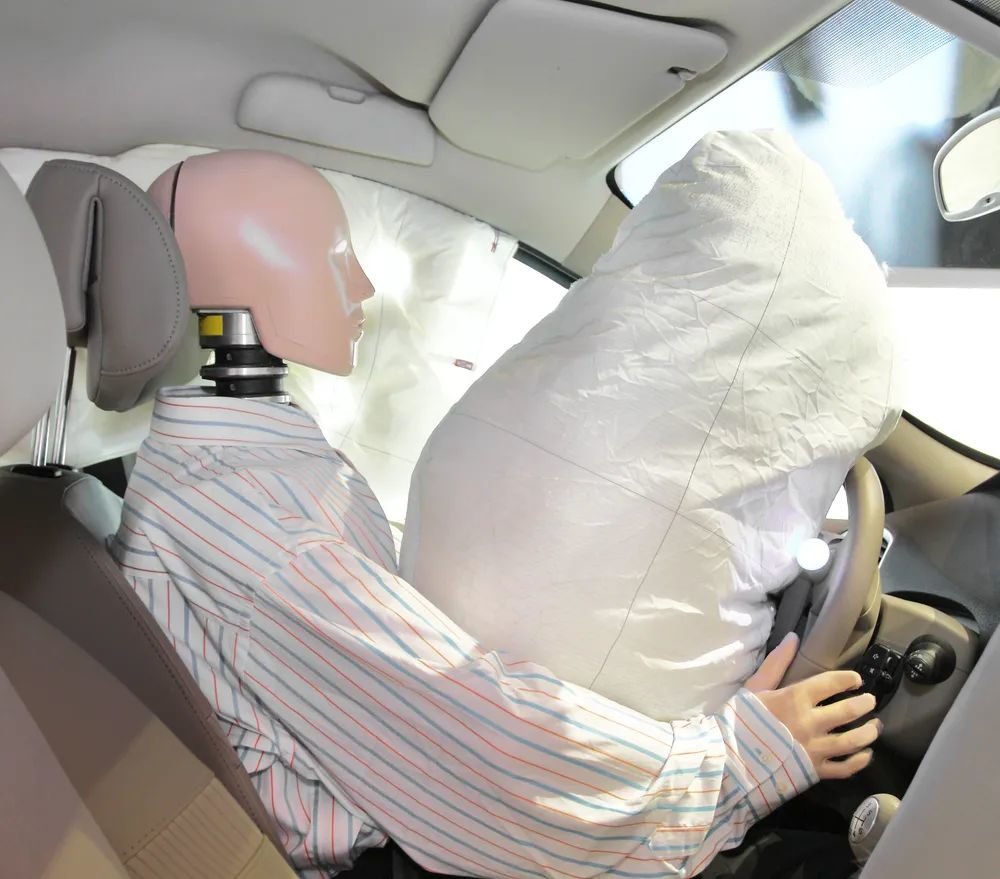 汽车碰撞测试的假人 图片来源：站酷海洛