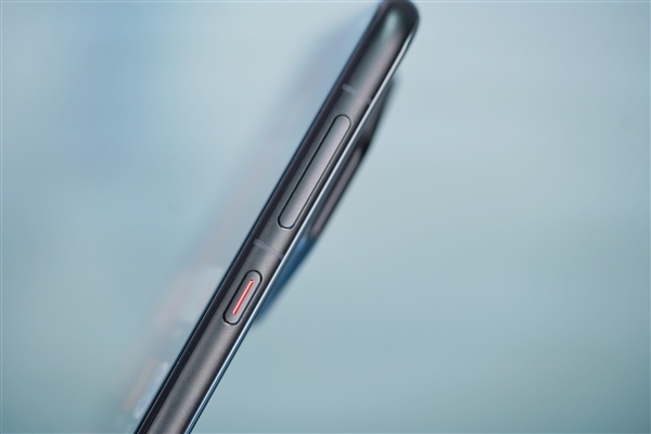 华为最顶级直板旗舰手机!华为Mate 60 RS非凡大师图赏