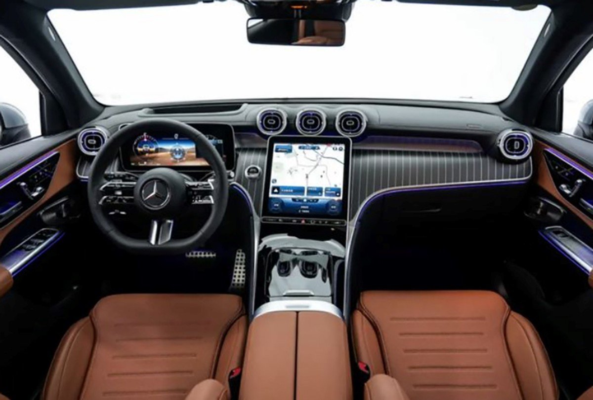 尺寸同级最大,首次增加7座车型,全新国产GLC长轴版首发亮相