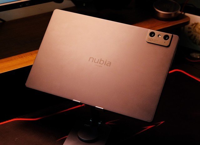 nubia Pad 3D全面评测 首款裸眼3D平板不做花架子