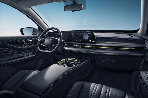 “赛道级SUV”同门兄弟 新款奇瑞星途追风上市:10.99万起