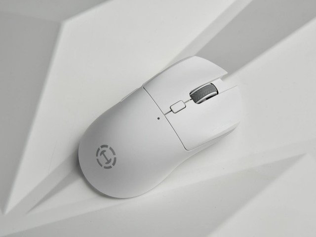 【有料评测】漫步者HECATE G3M Pro三模无线游戏鼠标:可切换微动