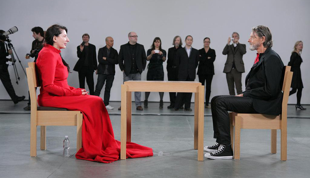 2010年3月9日，美国纽约现代美术馆(MOMA)，塞尔维亚艺术家玛丽娜·阿布拉莫维奇和曾经的伴侣乌雷。