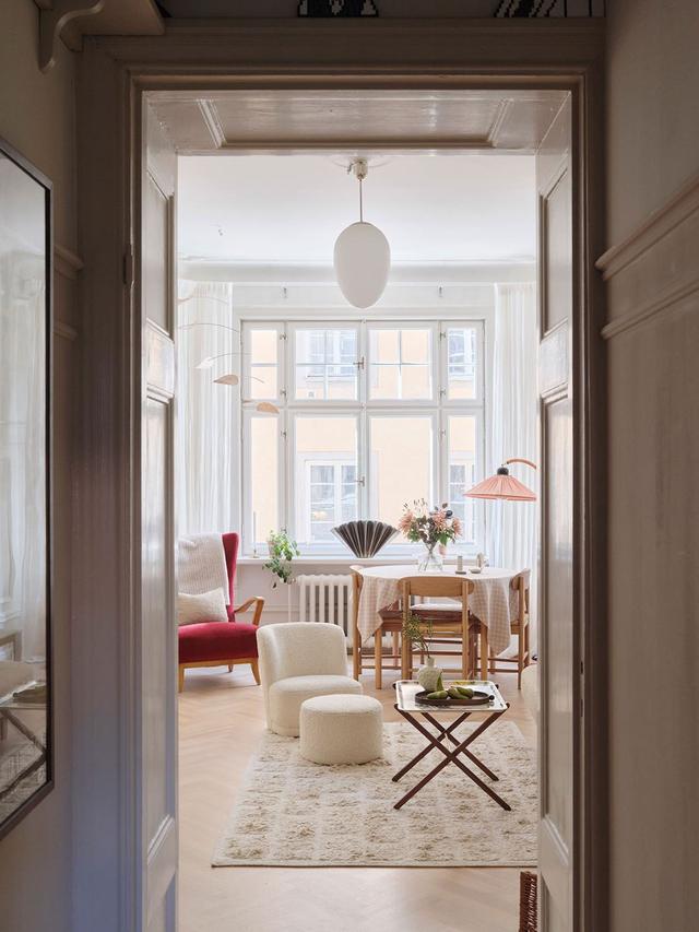 尊龙凯时人生就是博|近藤和美|55平两室公寓色彩温柔氛围温馨愉悦一家人的放松空间