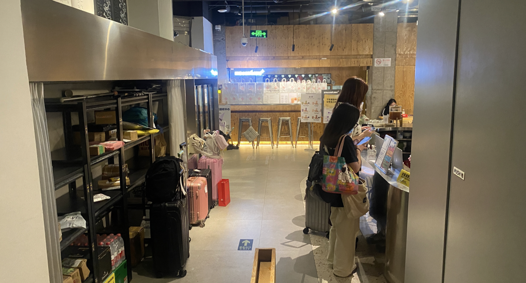 上海的青旅里,挤满了年轻人