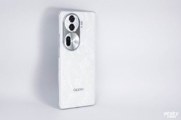 评测:人像体验和系统再升级,这一次得夸OPPO Reno11 Pro懂我