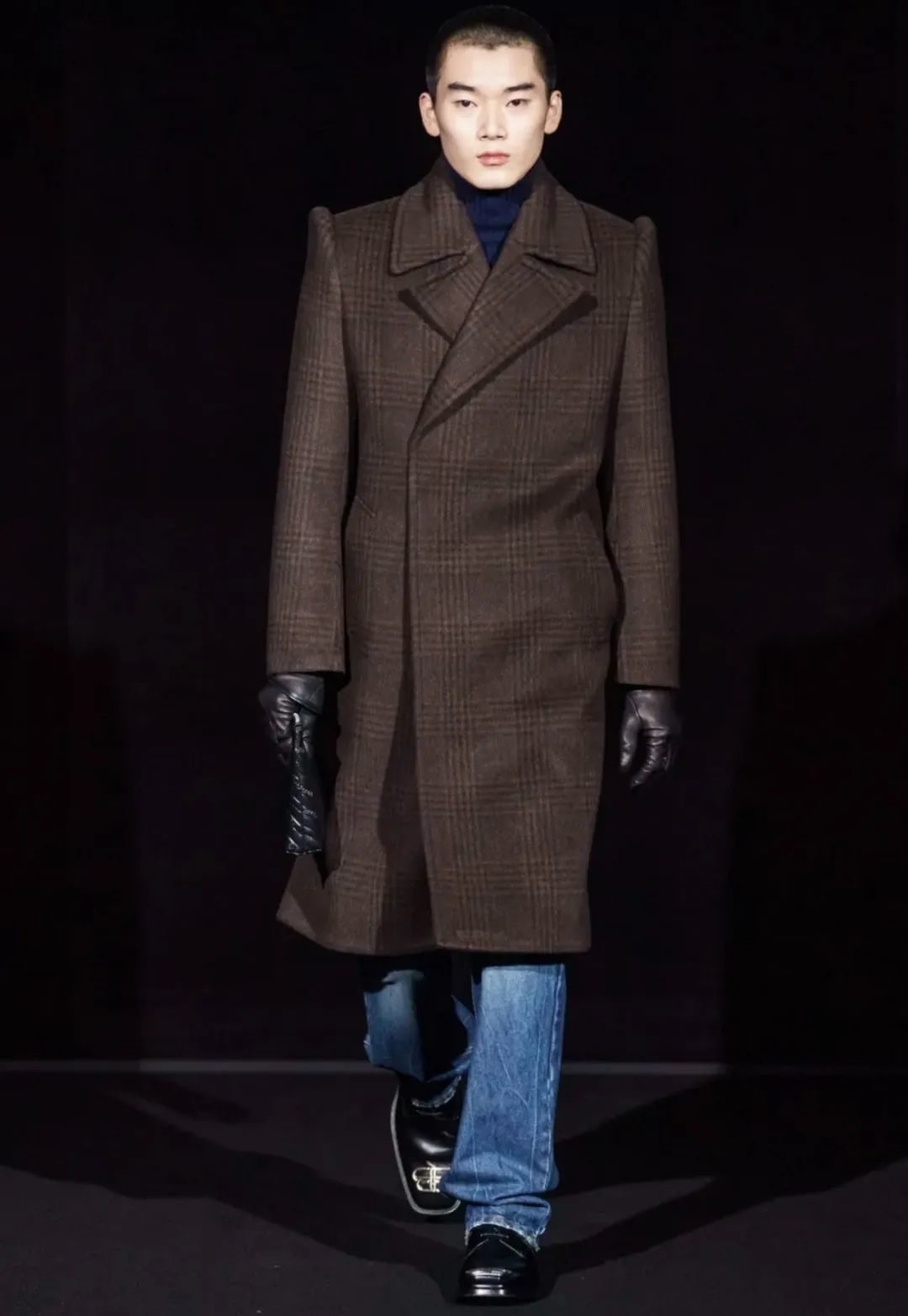 还记得林依轮的大儿子吗？爱情事业双丰收？