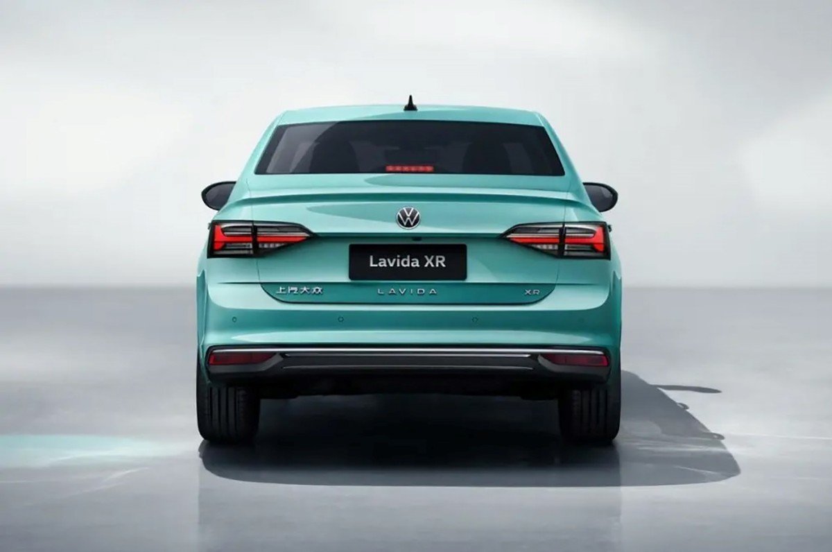 大众终于拿出诚意 直接硬刚比亚迪?朗逸新锐对比秦PLUS DM-i