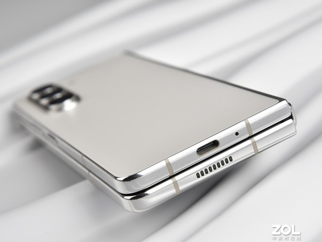 三星Galaxy Z Fold5全面评测 折叠先行者还能有什么新招?