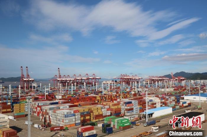 宁波舟山港。 董易鑫 摄