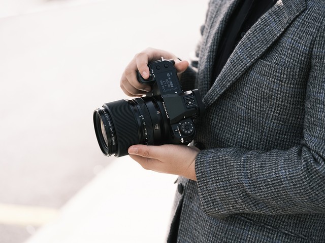 富士发布GF55mm F1.7 R WR中画幅镜头