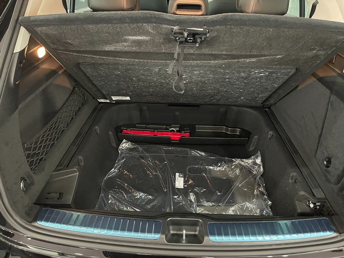 尽快国产吧!价格和空间打不过宝马X5,2024款奔驰GLE到店实拍