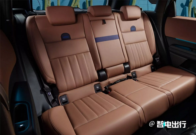 MINI全新一代SUV燃油版售价曝光今年11开启投产-图7