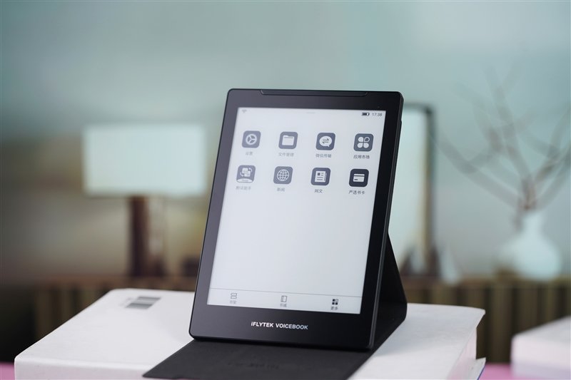 6英寸墨水屏带来全新听书体验!讯飞有声书评测:内置26种朗读主播 方言英语都能读