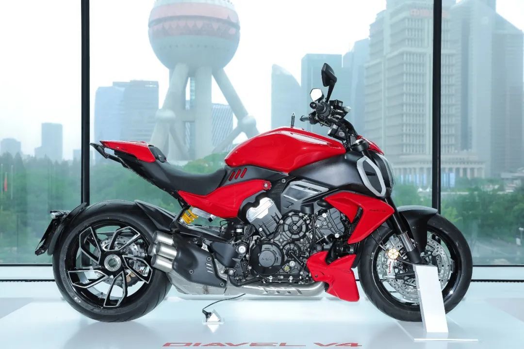 228000元起,全新杜卡迪大魔鬼diavel v4 正式上市_凤凰网汽车_凤凰网