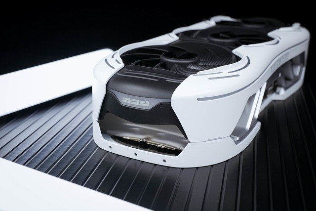 索泰RTX 4090 PGF OC显卡评测 高规新旗舰首秀