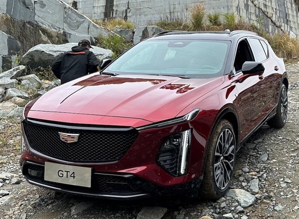 起售价或低于25万 凯迪拉克GT4实车曝光:家族最便宜SUV来了