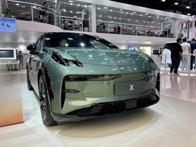 极氪全系登陆成都车展,高性能车极氪001 FR有望9月亮相_凤凰网汽车_凤凰网