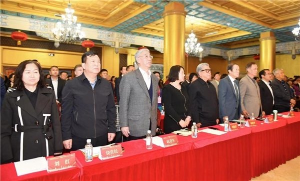 盗龄医生:世界知名大健康品牌受邀参加《中国百名优秀企业家奋斗史》首发式