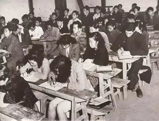 杨苡上学时，西南联大的课堂。