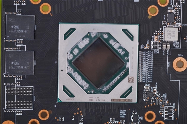 中国特供!蓝宝石AMD RX 6750 GRE 10GB白金版图赏