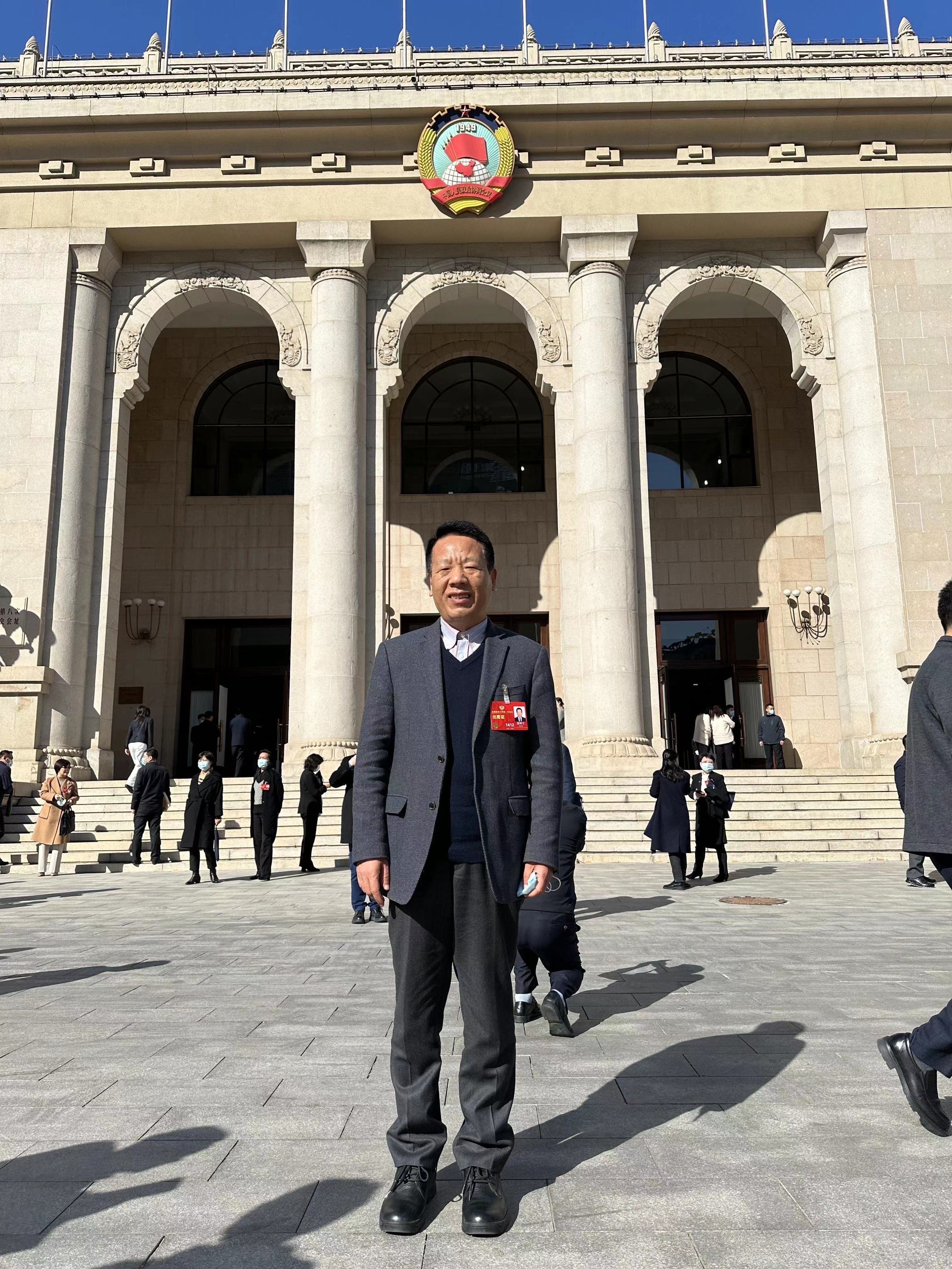 郭坤宇委员考虑到未知性基础类研究项目不应设置执行年限