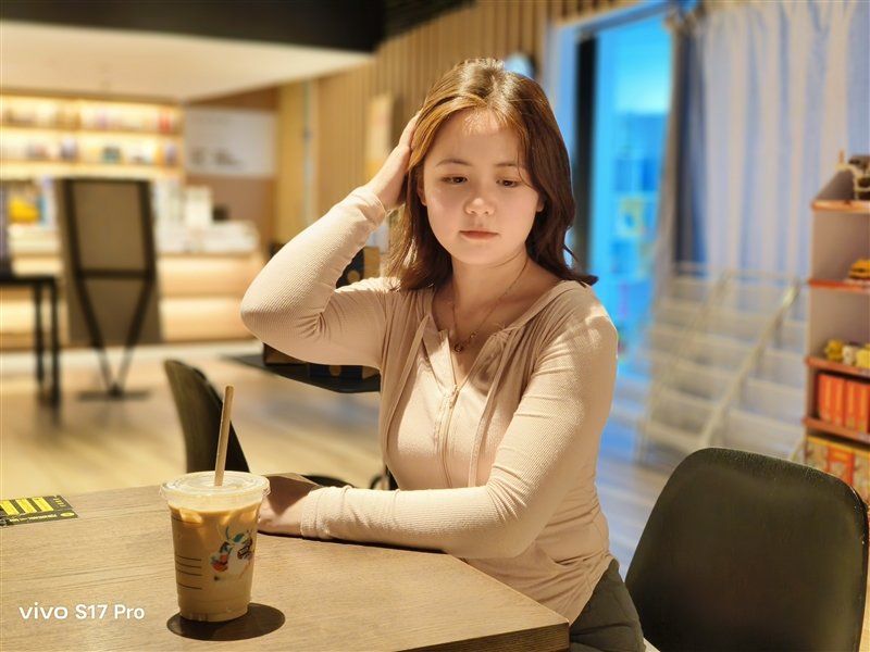 8mm机身以下我最能打!vivo S17 Pro评测:3499元轻薄手机之王