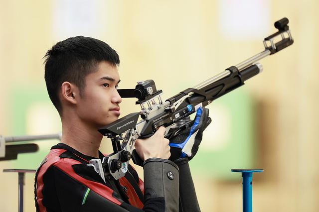 恩师眼中的盛李豪:他确实是个天才