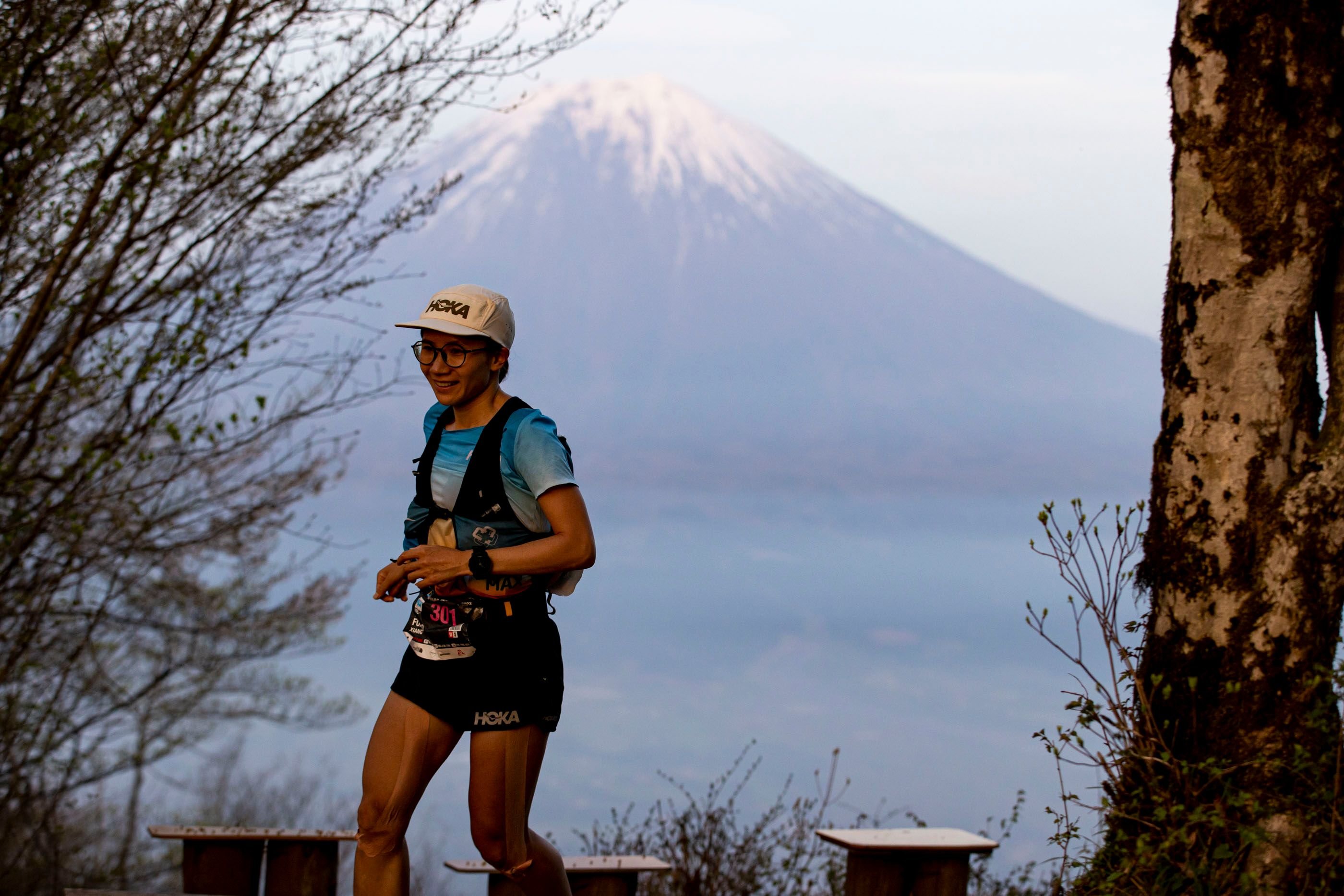 富士山下,他们“为了梁晶”夺冠