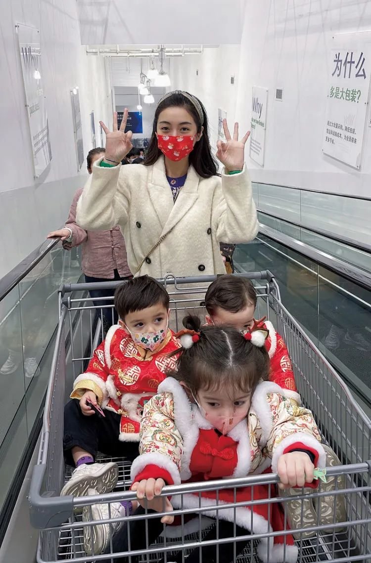 李雪珂常在空闲时间带孩子们去逛山姆会员超市。（图/ 由被访者提供）