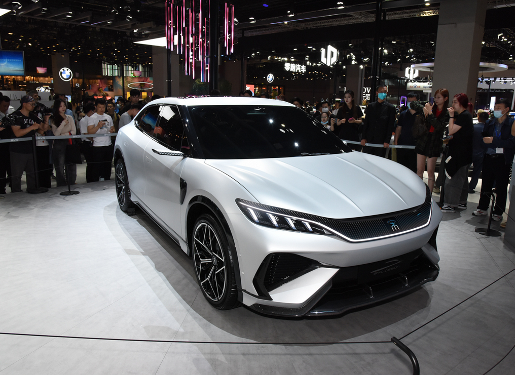 比亚迪宋L部分配置曝光 电动尾翼和无框车门 要做旗舰轿跑SUV