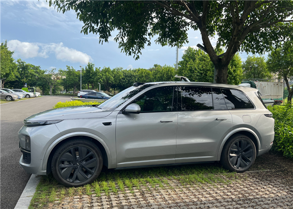 售价近50万元理想L9一年保费才5000 李想说出根本原因