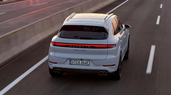 首次进入国内市场!保时捷卡宴Turbo混动版上市 动力配置史上最强