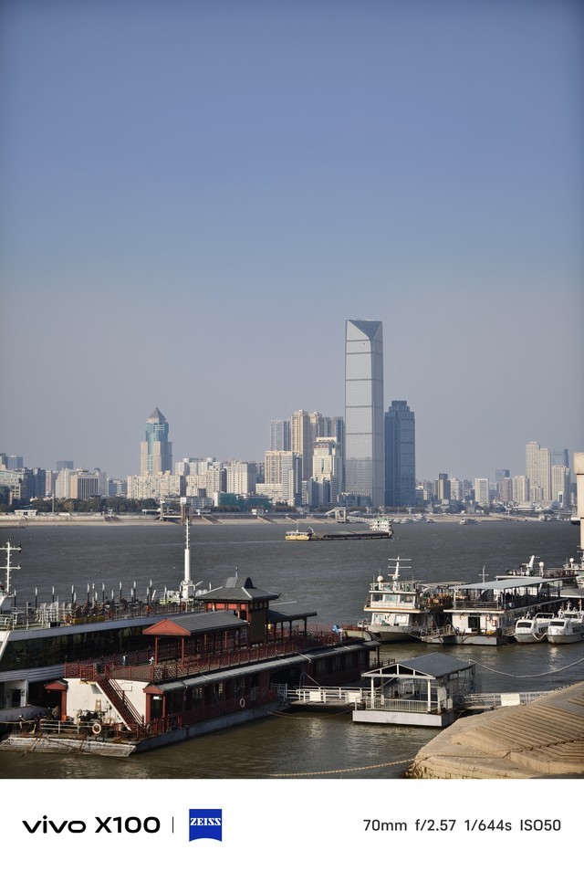 标准版也有Pro级潜望镜头 vivo X100蔡司长焦镜头体验分享