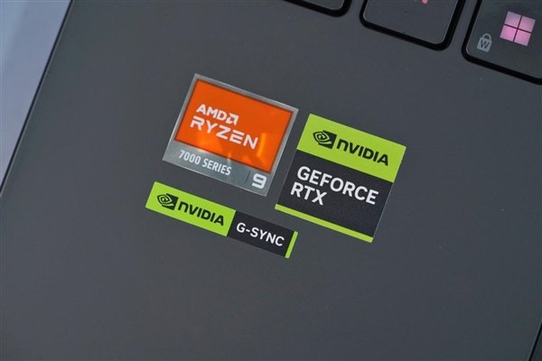 锐龙7000笔记本马甲横行:想要Zen4架构?AMD拿出橙色贴纸